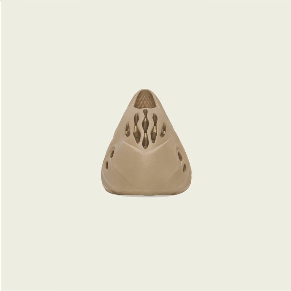 Yeezy Foam Runner - Tan - Picture 4 of 15
